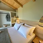 Calmia Fine Living Villa *