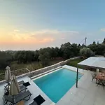 Villa Calmia Fine Living