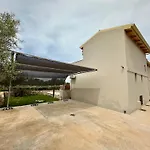 Calmia Fine Living Villa *