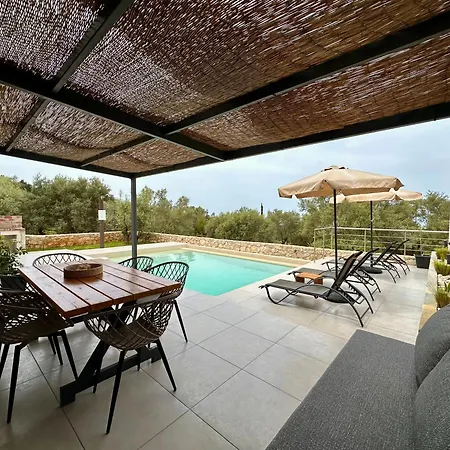 Calmia Fine Living فيلة