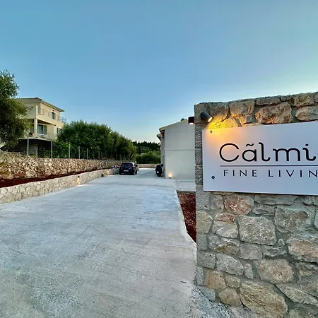 Calmia Fine Living ヴィラ Tsoukaládhes