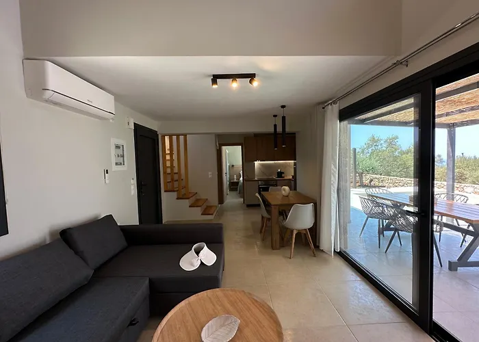 Villa Calmia Fine Living