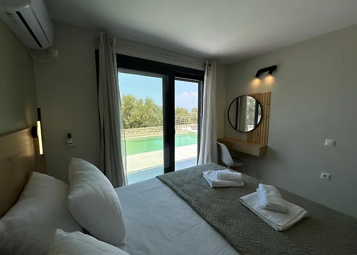 Calmia Fine Living Villa *